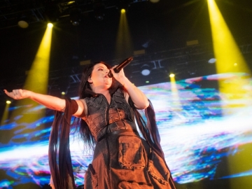 Evanescence-11